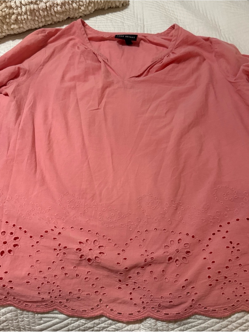 Lane Bryant Pink Eyelet Hem V-Neck Blouse size 20, 100 cotton